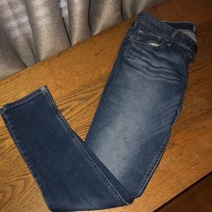 Hollister jeans (7s)